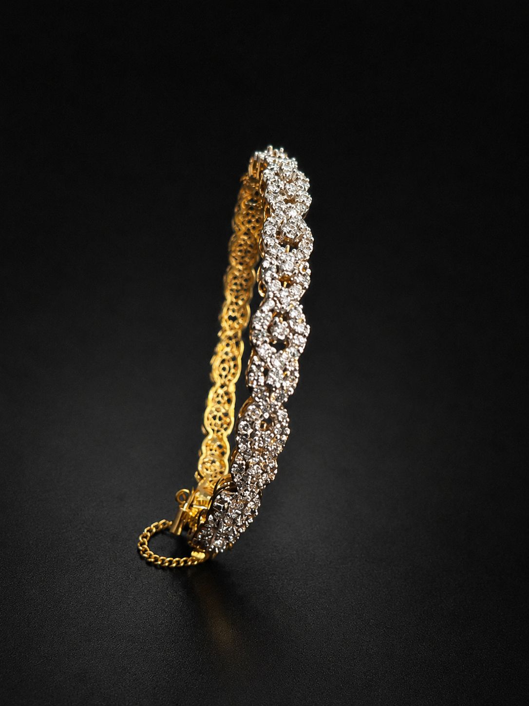 Elaris Bangle