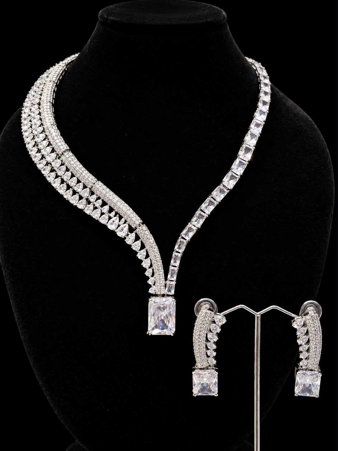 Kaira Necklace