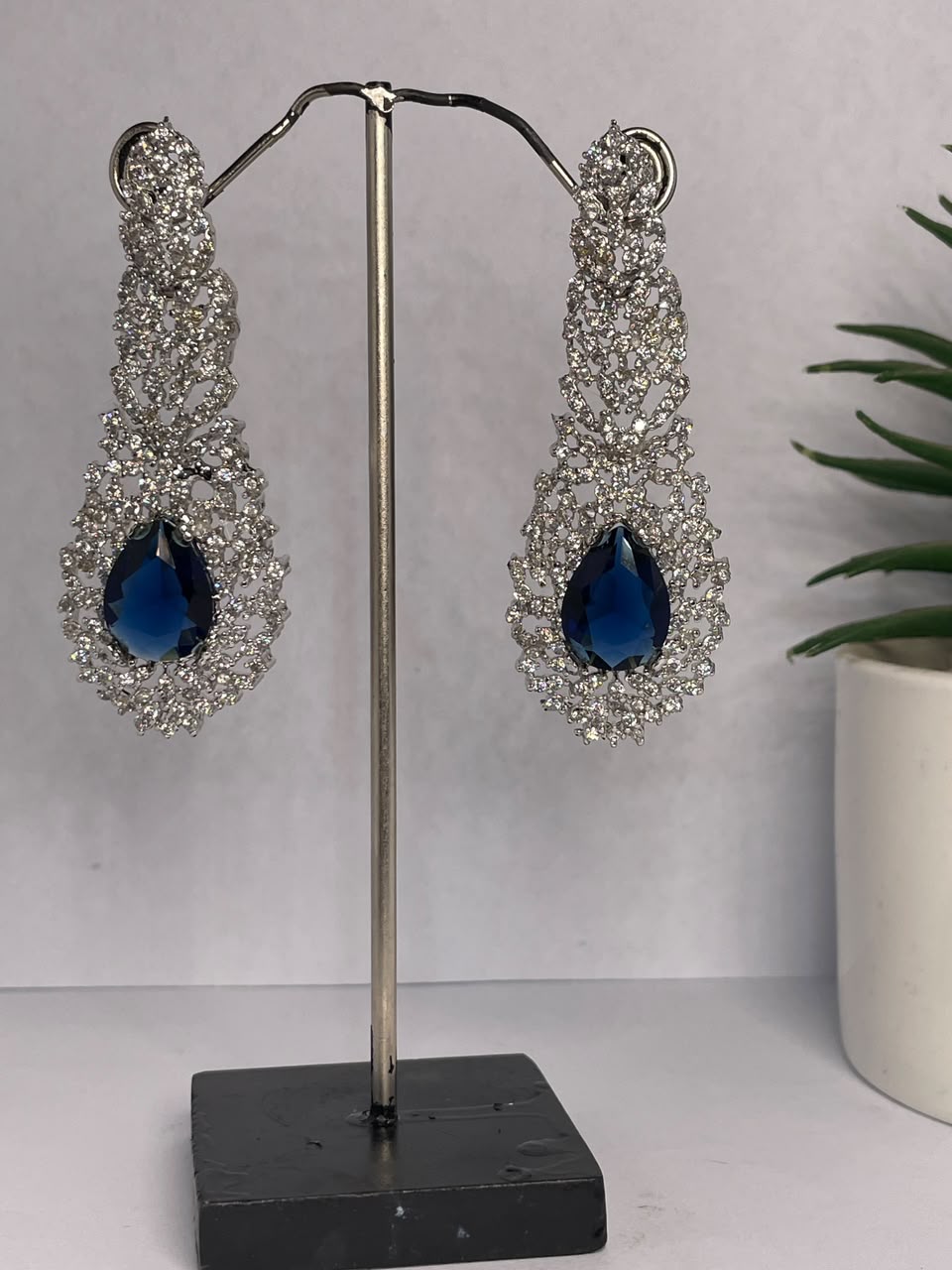 Majesty Earing