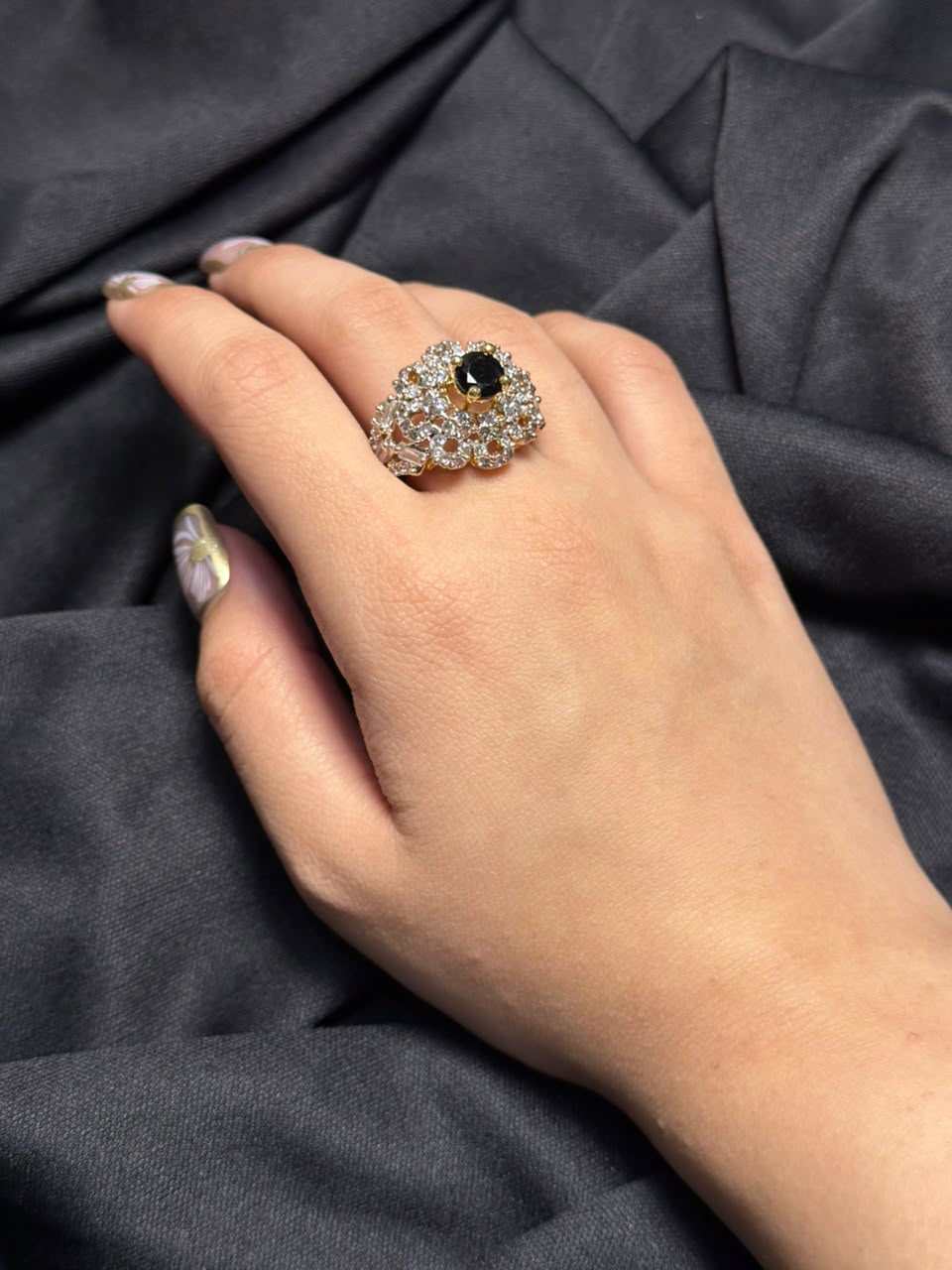 Amora Ring