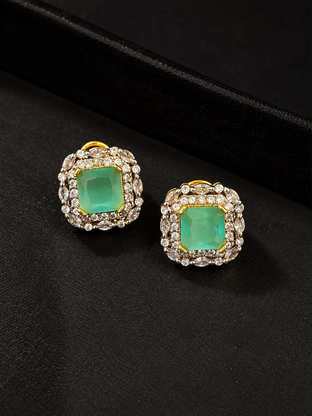 Bella Earings